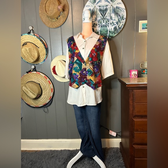 Vintage Floral Vest Attached to Off-White Buttonup Large - Picture 2 of 9